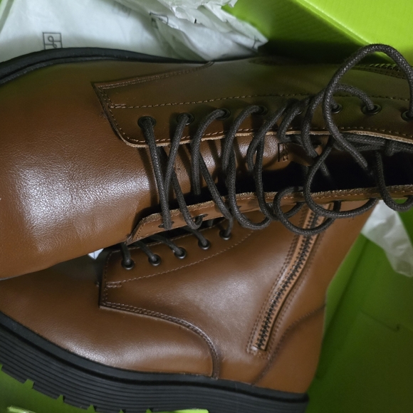 Men Zip Up Boots - Picture 2 of 3